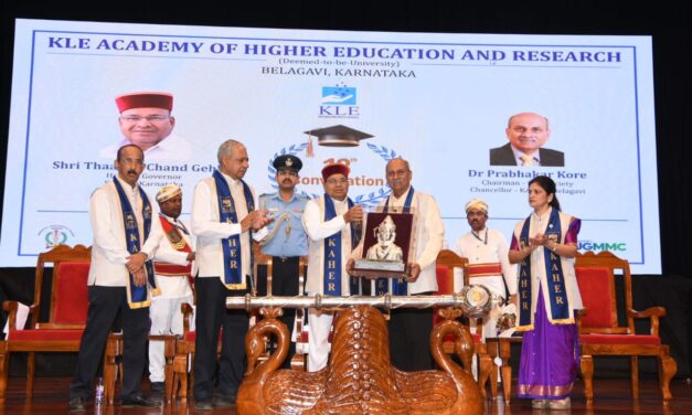 Youth should be partners in building strong & vibrant India: Governor