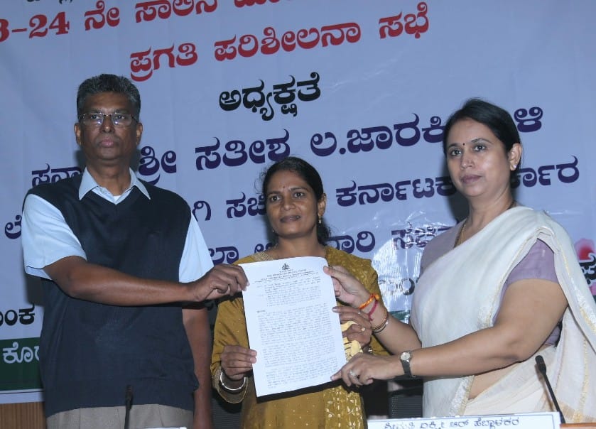 ವಿಕಲಚೇತನರಿಗೆವಾಹನವಿತರಣೆ: ಸಚಿವೆ ಹೆಬ್ಬಾಳಕರ