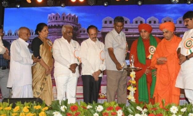 ವಿಜಯೋತ್ಸವದ 200 ನೇ ವರ್ಷ ಅದ್ಧೂರಿ ಆಚರಣೆ: ಸಚಿವ ಸತೀಶ್