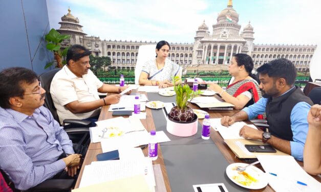 ಗೃಹಲಕ್ಷ್ಮಿ ಯೋಜನೆಯ ತಾಂತ್ರಿಕ ಸಮಸ್ಯೆ ಪರಿಹರಿಸಿ: ಸಚಿವೆ ಲಕ್ಷ್ಮೀ ಹೆಬ್ಬಾಳಕರ್