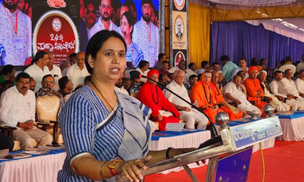 ಸಮಾಜದ ಹಿತ ದೃಷ್ಟಿಯಿಂದ ಸಮಾಜ ಒಂದಾಗಬೇಕು: ಸಚಿವೆ ಲಕ್ಷ್ಮೀ ಹೆಬ್ಬಾಳ್ಕರ್