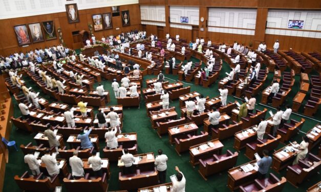 ಹೆಣ್ಮಕ್ಕಳಿಗೆ ಸ್ಯಾನಿಟರಿ ನ್ಯಾಪ್‌ಕಿನ್ ಪ್ಯಾಡ್ : ದಿನೇಶ ಗುಂಡೂರಾವ್