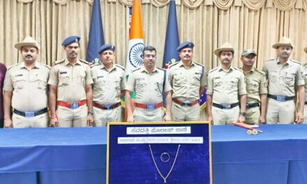 ಬೈಕ್ ಅಡ್ಡಗಟ್ಟಿ ಚಿನ್ನಾಭರಣ ದೋಚುತ್ತಿದ್ದ ವರ ಬಂಧನ