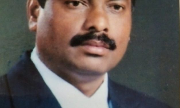 ವಕೀಲರ ಸಂಘದ ಅಧ್ಯಕ್ಷರಾಗಿ ಕಿವಡಸಣ್ಣವರ ಆಯ್ಕೆ