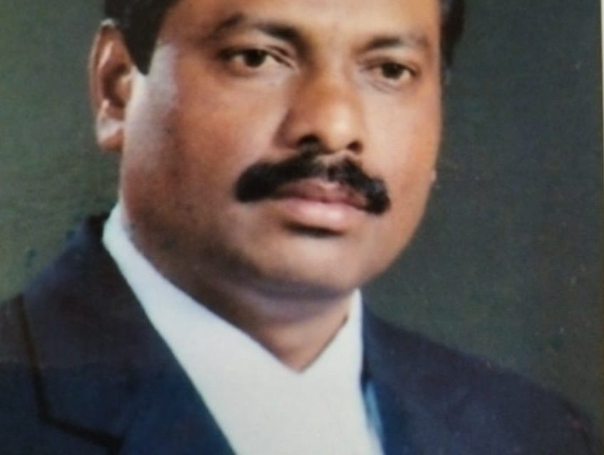 ವಕೀಲರ ಸಂಘದ ಅಧ್ಯಕ್ಷರಾಗಿ ಕಿವಡಸಣ್ಣವರ ಆಯ್ಕೆ