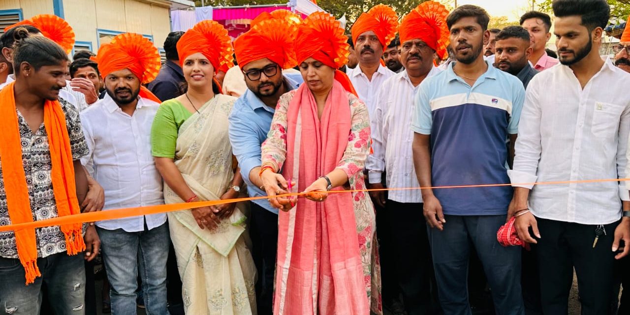 ಎಮ್ಮೆ ಓಟದ ಸ್ಫರ್ಧೆ ಉದ್ಘಾಟಿಸಿದ ಸಚಿವೆ ಲಕ್ಷ್ಮೀ ಹೆಬ್ಬಾಳಕರ್