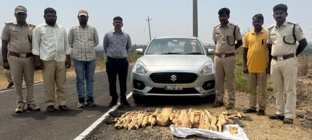 Media ಫಲಕ ಹಾಕಿಕೊಂಡು ಶ್ರೀಗಂಧ ಸಾಗಿಸುತ್ತಿದ್ದ ಗ್ಯಾಂಗ್ ಬಂಧನ