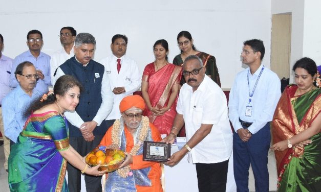 ಮೂಡನಂಬಿಕೆ ಬಿಡಿ, ದೇಹದಾನ ಮಾಡಿ: ಶ್ರೀ ಗುರುಸಿದ್ದ ಸ್ವಾಮಿಜಿ