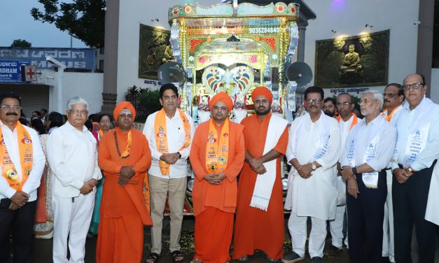 ಸುಶಿಕ್ಷಿತರಾಗಿದ್ದರೂ ಯುವಕರಲ್ಲಿ ಸಂಸ್ಕಾರವಿಲ್ಲ: ಅಲ್ಲಮಪ್ರಭು ಶ್ರೀಗಳು