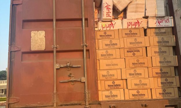 38 ಲಕ್ಷ ಮೌಲ್ಯದ ಗೋವಾ ಮದ್ಯ ವಶಕ್ಕೆ, ಇಬ್ಬರ ಬಂಧನ