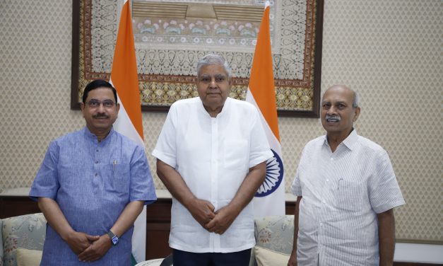 ಉಪರಾಷ್ಟ್ರಪತಿ ಅವರನ್ನು ಭೇಟಿ ಮಾಡಿದ ಡಾ. ಕೋರೆ