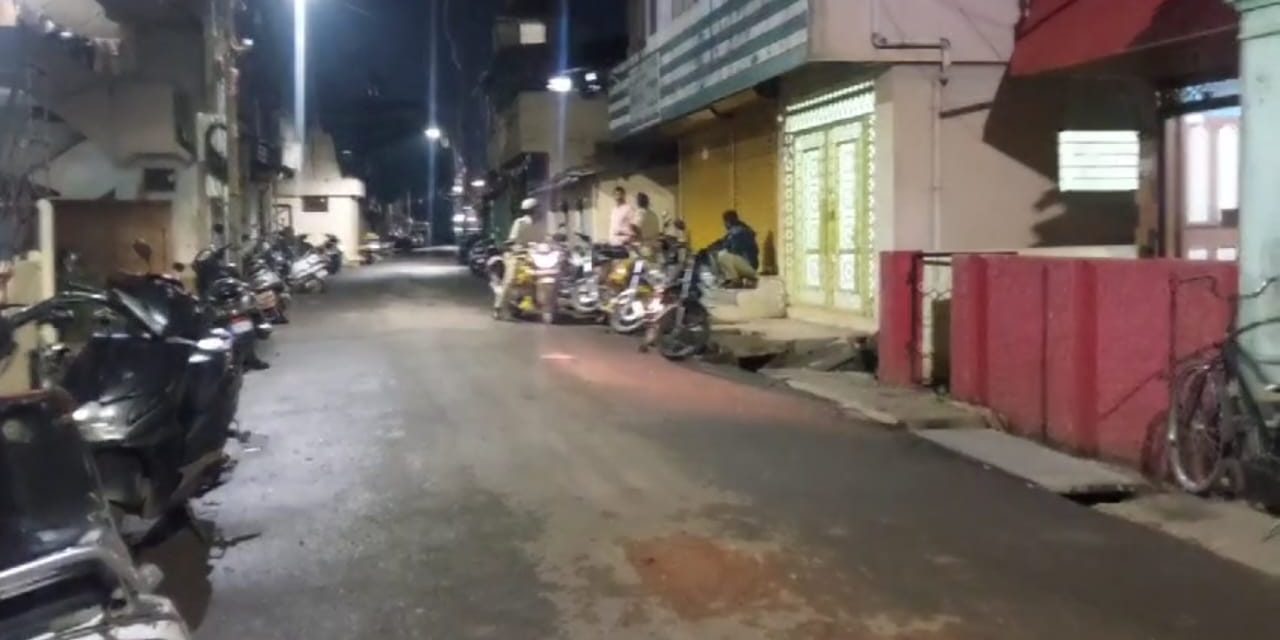 ಕ್ರಿಕೆಟ್ ಜಗಳ: ಕಲ್ಲು ತೂರಾಟ