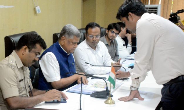 ಸ್ಮಾರ್ಟ ಸಿಟಿ ಕಾಮಗಾರಿ: ಗುತ್ತಿಗೆದಾರರಿಗೆ ದಂಡ