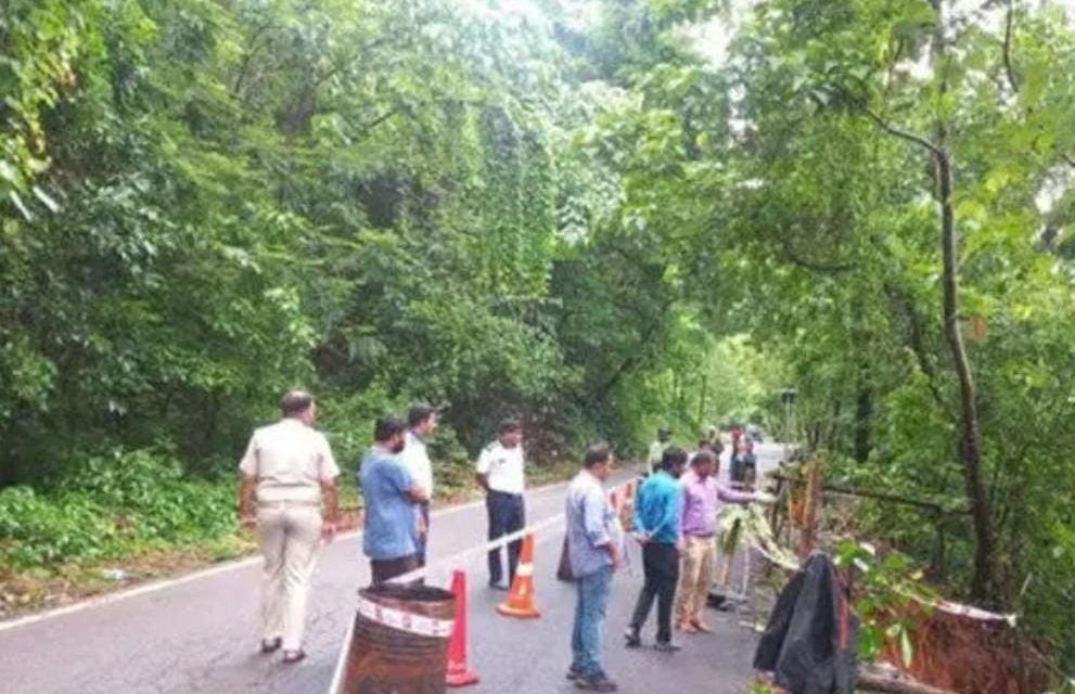 ಬೆಳಗಾವಿ-ಚೋರ್ಲಾ ರಸ್ತೆ ಕುಸಿತ
