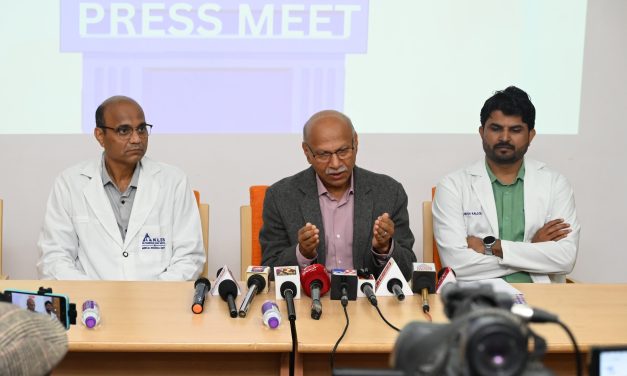 ನಿಖರವಾದ ಶಸ್ತ್ರಚಿಕಿತ್ಸೆಗೆ ರೊಬೊಟಿಕ್ ತಂತ್ರಜ್ಞಾನ ಅಳವಡಿಸಿಕೊಂಡ ಕೆಎಲ್ಇ ಆಸ್ಪತ್ರೆ