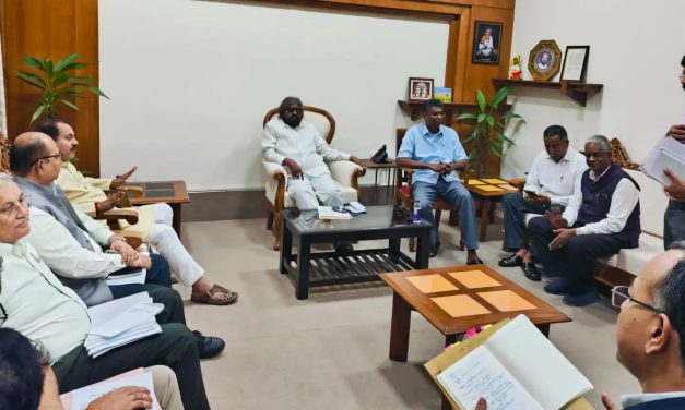 ಖಾನಾಪುರ ಕಾಡಂಚಿನ ಗ್ರಾಮಗಳ ಸಮಸ್ಯೆಗಳ ಕುರಿತು ಬೆಂಗಳೂರಿನಲ್ಲಿ ಸಭೆ