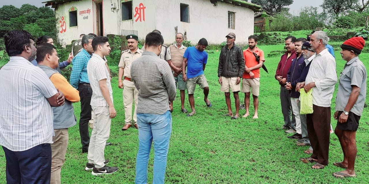 ಅಭಯಾರಣ್ಯದಲ್ಲಿನ ಗ್ರಾಮ ಸ್ಥಳಾಂತರ: ಜಿಲ್ಲಾಧಿಕಾರಿ ರೋಶನ್