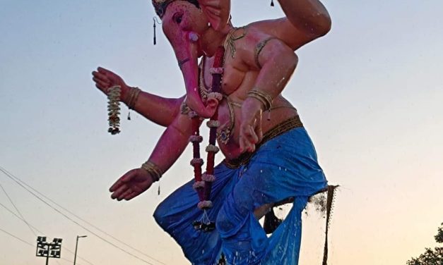 ಬೆಳಗಾವಿ ಗಣೇಶ ಮೆರವಣಿಗೆ ಟ್ರ್ಯಾಕ್ಟರಗೆ ಸಿಲುಕಿ ವ್ಯಕ್ತಿ ಸಾವು