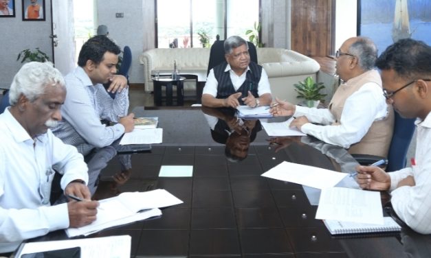 ಬೆಳಗಾವಿಯಿಂದ ಕೊಲ್ಲಾಪುರ, ಸಾವಂತವಾಡಿಗೆ ನೇರ ರೈಲು: ಸಭೆ ನಡೆಸಿದ ಶೆಟ್ಟರ್