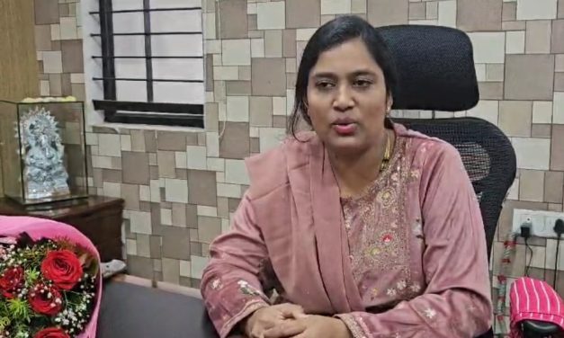 ಕನ್ನಡ ನಾಮಫಲಕ ಖಡ್ಡಾಯ: ಪಾಲಿಕೆ ಆಯುಕ್ತೆ