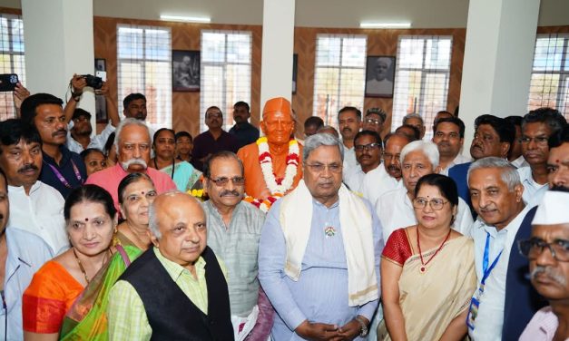 ಗಂಗಾಧರ್ ರಾವ್ ದೇಶಪಾಂಡೆ ಸ್ಮಾರಕ ಭವನ, ಫೋಟೋ ಗ್ಯಾಲರಿ ಉದ್ಘಾಟನೆ