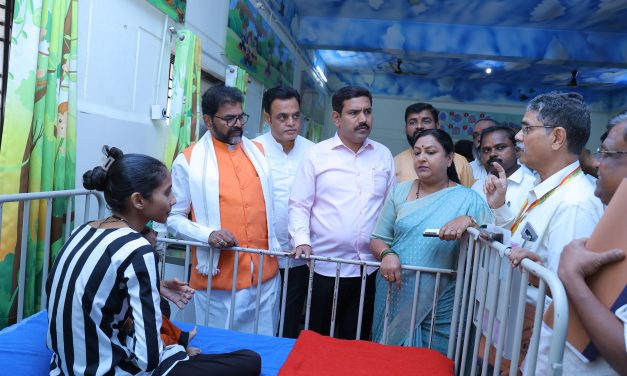 ಬಾಣಂತಿ,ಶಿಶುಗಳ ಸಾವು: ವಿಜಯೇಂದ್ರ ಜಿಲ್ಲಾಸ್ಪತ್ರೆಗೆ ಭೇಟಿ