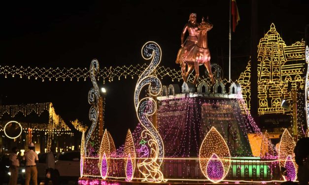 ಮದುವಣಗಿತ್ತಿಯಂತಾದ ಬೆಳಗಾವಿ : ವಿದ್ಯುತ್ ದೀಪಗಳ ವೈಭವ..