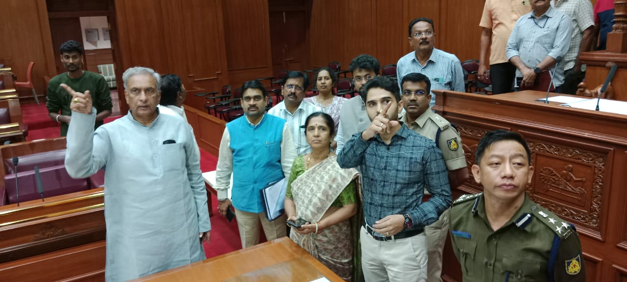 ಕಿತ್ತೂರು ಕಲ್ಯಾಣ ಅಭಿವೃದ್ಧಿ ಚರ್ಚೆಗೆ ಆದ್ಯತೆ: ಹೊರಟ್ಟಿ