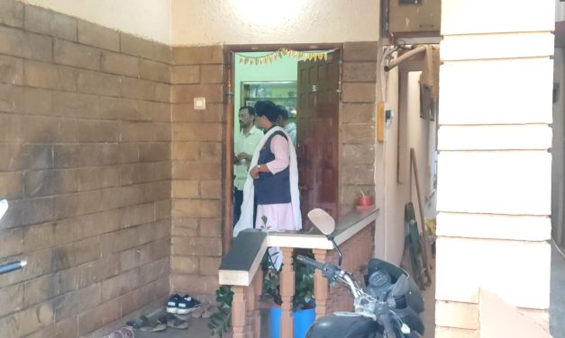 ಅಧಿಕಾರಿಗಳ ನಿವಾಸದ ಮೇಲೆ ಲೋಕಾಯುಕ್ತ ದಾಳಿ