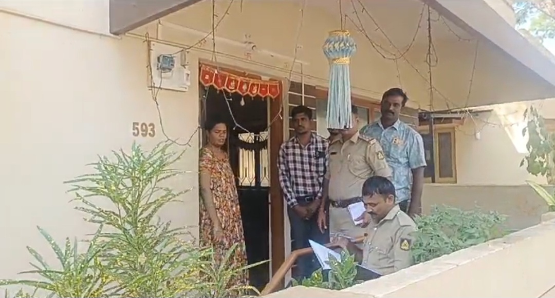 ಹಾಡಹಗಲೇ ದರೋಡೆಕೋರನ ಅಟ್ಟಹಾಸ