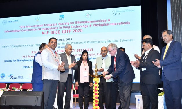 ಸಾಂಪ್ರದಾಯಿಕ ಔಷಧ ಪದ್ದತಿಯೊಂದಿಗೆ ಆಧುನಿಕ ಅಲೋಪತಿ ಕೈಜೋಡಿಸಿದರೆ ಯಶಸ್ಸು: ಡಾ. ಕೋರೆ