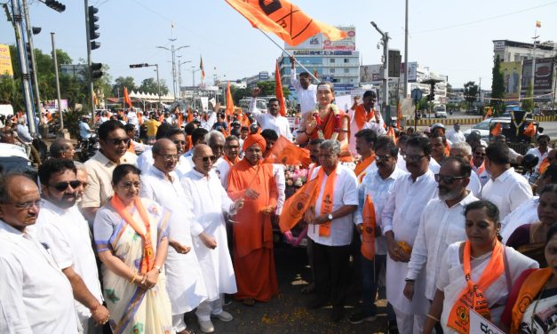 ವಿಶ್ವಗುರು ಬಸವೇಶ್ವರ ಜಯಂತಿ ಉತ್ಸವಕ್ಕೆ ಬೈಕ್ ರ‍್ಯಾಲಿ ಮೂಲಕ ಅದ್ಧೂರಿ ಚಾಲನೆ