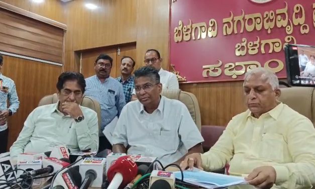 ಜಿಲ್ಲಾಧಿಕಾರಿ ನೂತನ ಕಟ್ಟಡ ಕಾಮಗಾರಿ ನವೆಂಬರನಲ್ಲಿ ಪ್ರಾರಂಭ: ಜಾರಕಿಹೊಳಿ