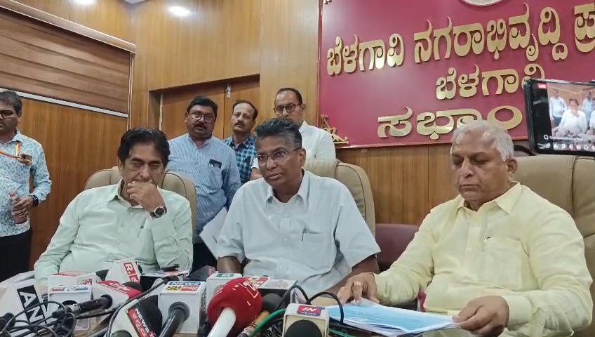 ಜಿಲ್ಲಾಧಿಕಾರಿ ನೂತನ ಕಟ್ಟಡ ಕಾಮಗಾರಿ ನವೆಂಬರನಲ್ಲಿ ಪ್ರಾರಂಭ: ಜಾರಕಿಹೊಳಿ