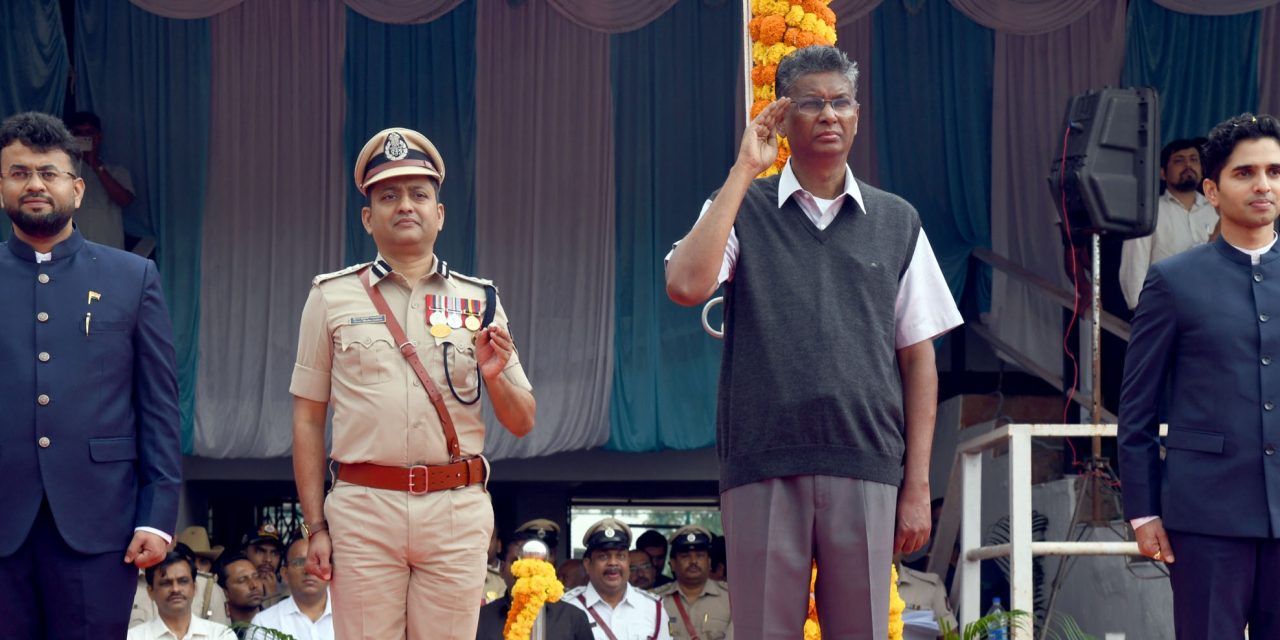 ಜಿಲ್ಲಾಡಳಿತ ಭವನ ನಿರ್ಮಾಣಕ್ಕೆ 100ಕೋ.ರೂ.ಗಳ ಅನುದಾನ