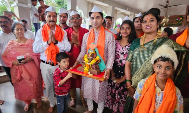 ಗಣಪತಿ ಪ್ರತಿಷ್ಠಾಪಿಸಿದ ಡಿಸಿ ಮೊಹ್ಮದ
