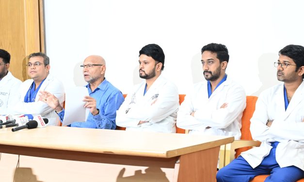 ದೇಶದಲ್ಲಿಯೇ ಪ್ರಥಮ ಬಾರಿಗೆ ಡಯಾಬಿಟಿಕ್ ಫೂಟ್ ತುಂಡರಿಸುವದನ್ನು ತಡೆಗಟ್ಟಿದ ವೈದ್ಯರು
