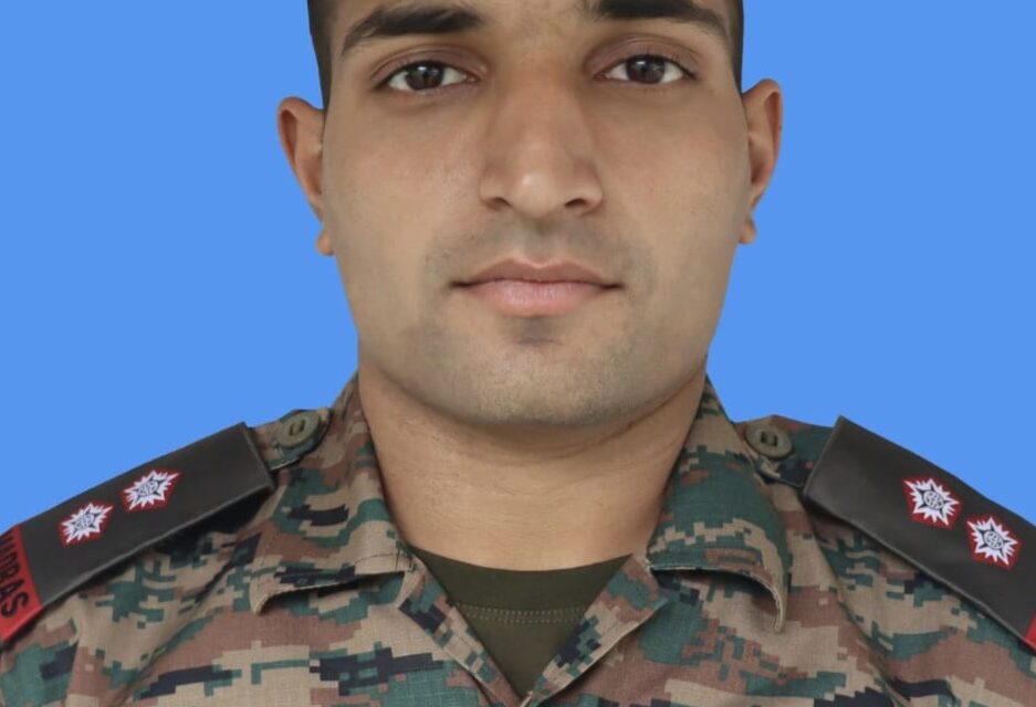 ಸ್ವೀಮಿಂಗ್ ಮಾಡುವಾಗಲೇ ಹೃದಯಾಘಾತದಿಂದ ಸೇನಾಧಿಕಾರಿ ಸಾವು