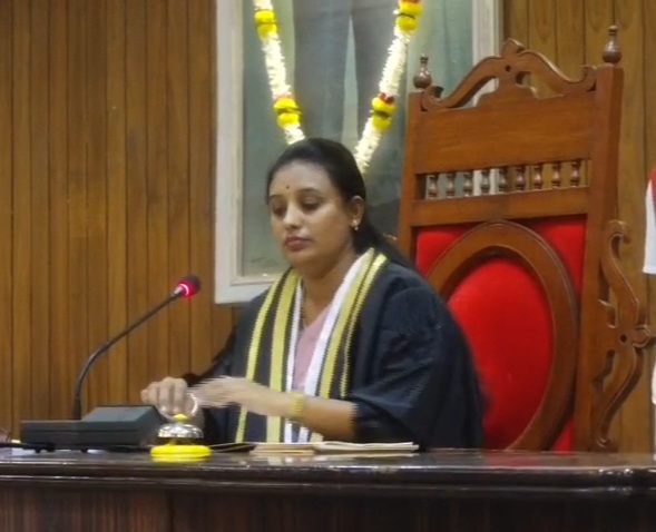 ಕರ್ನಾಟಕ ಪರ ನಿರ್ಣಯಕ್ಕೆ ಸರಕಾರದ ಅನುಮತಿ ಕೇಳಿದ ಮೇಯರ್